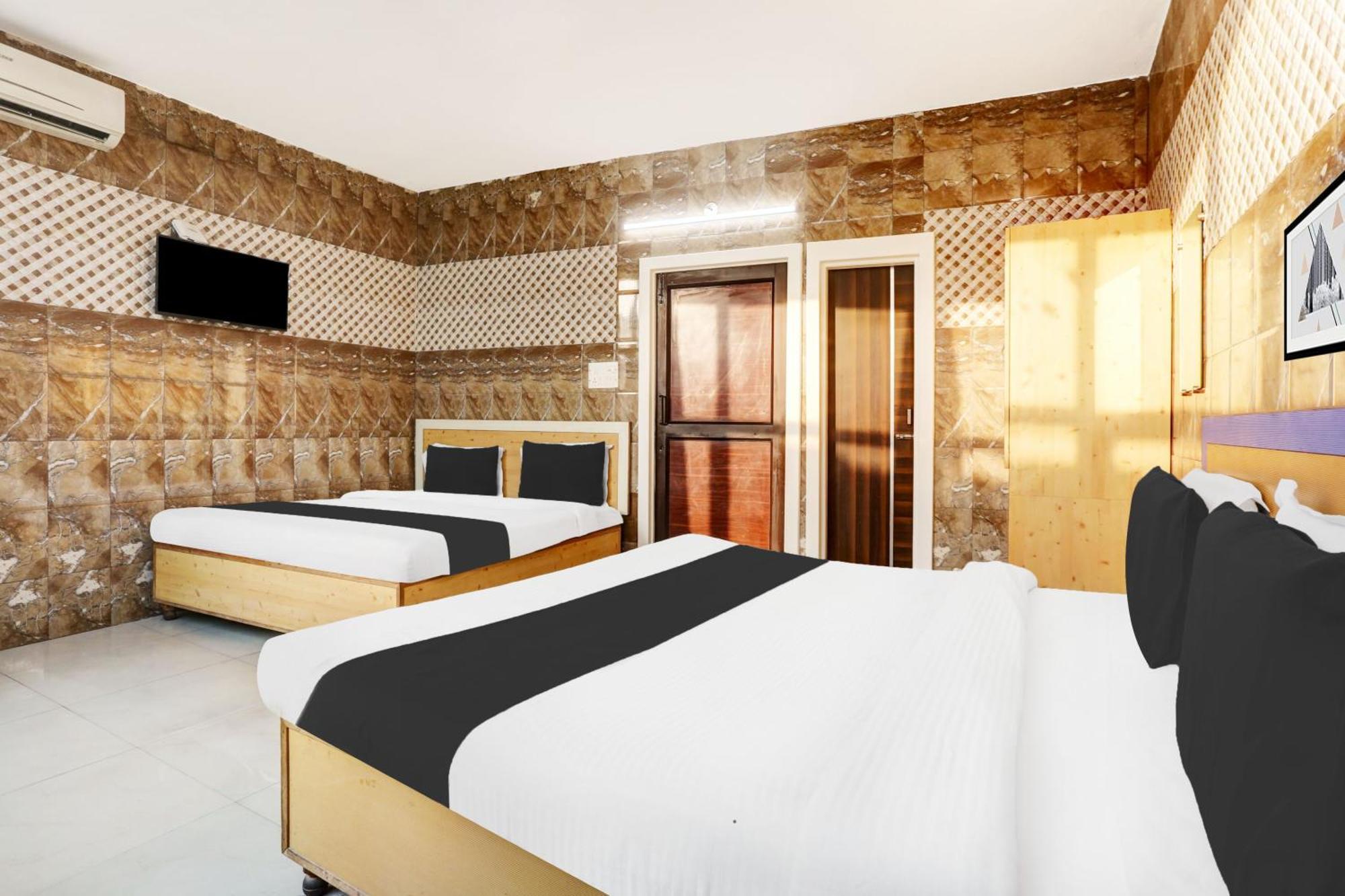 Hotel O Jammu Near Ragunath Bazaar Formerly Goodwill Exterior foto